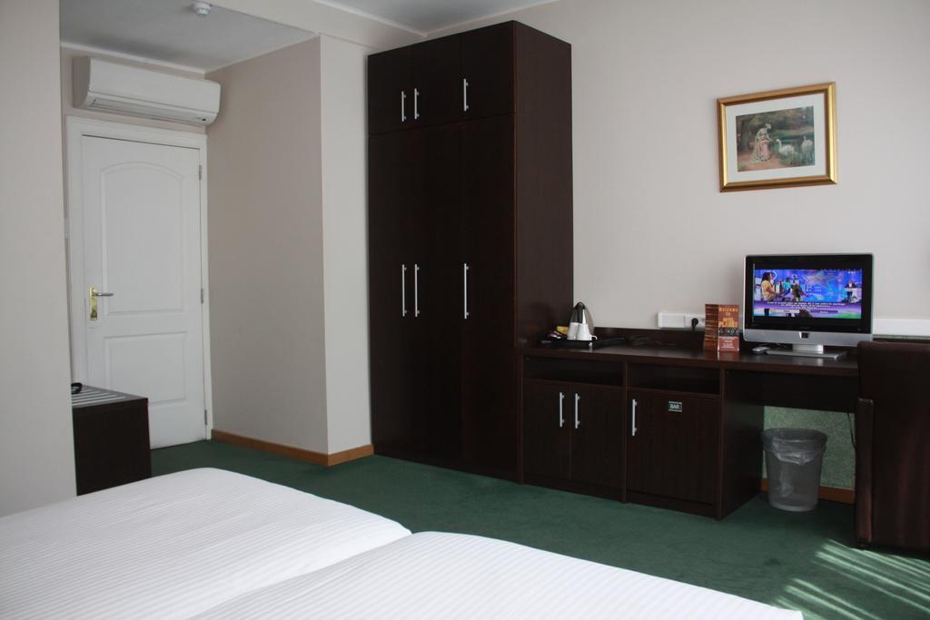 Hotel Plasky Schaerbeek Номер фото