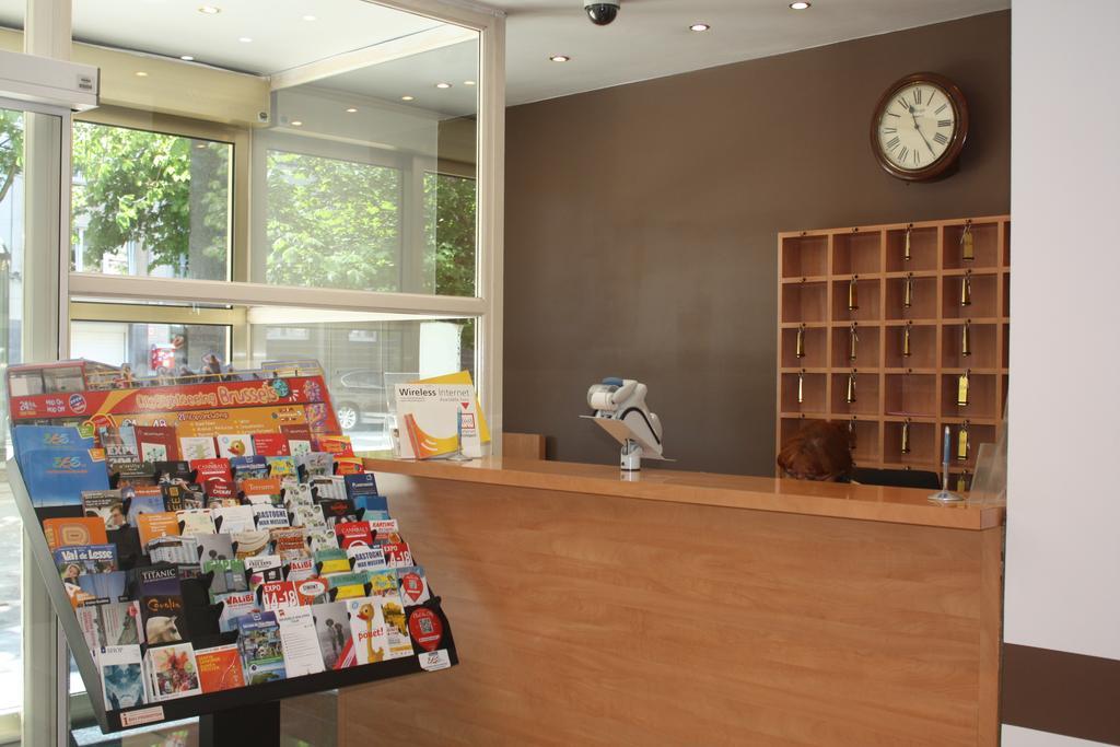 Hotel Plasky Schaerbeek Екстер'єр фото