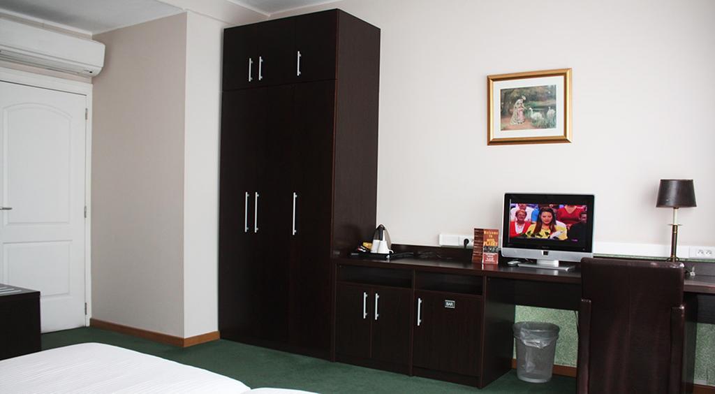 Hotel Plasky Schaerbeek Номер фото